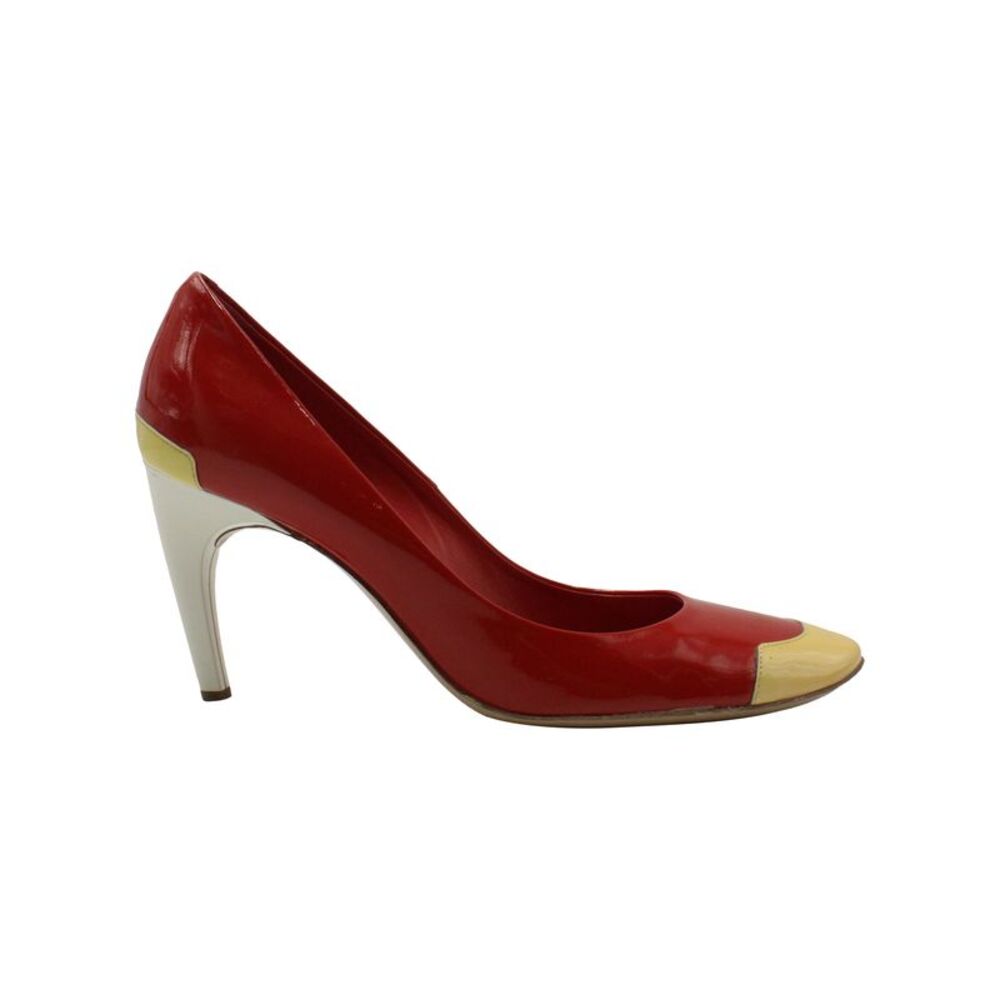 Roger Vivier Colorblock Pumps in Red Patent Leather